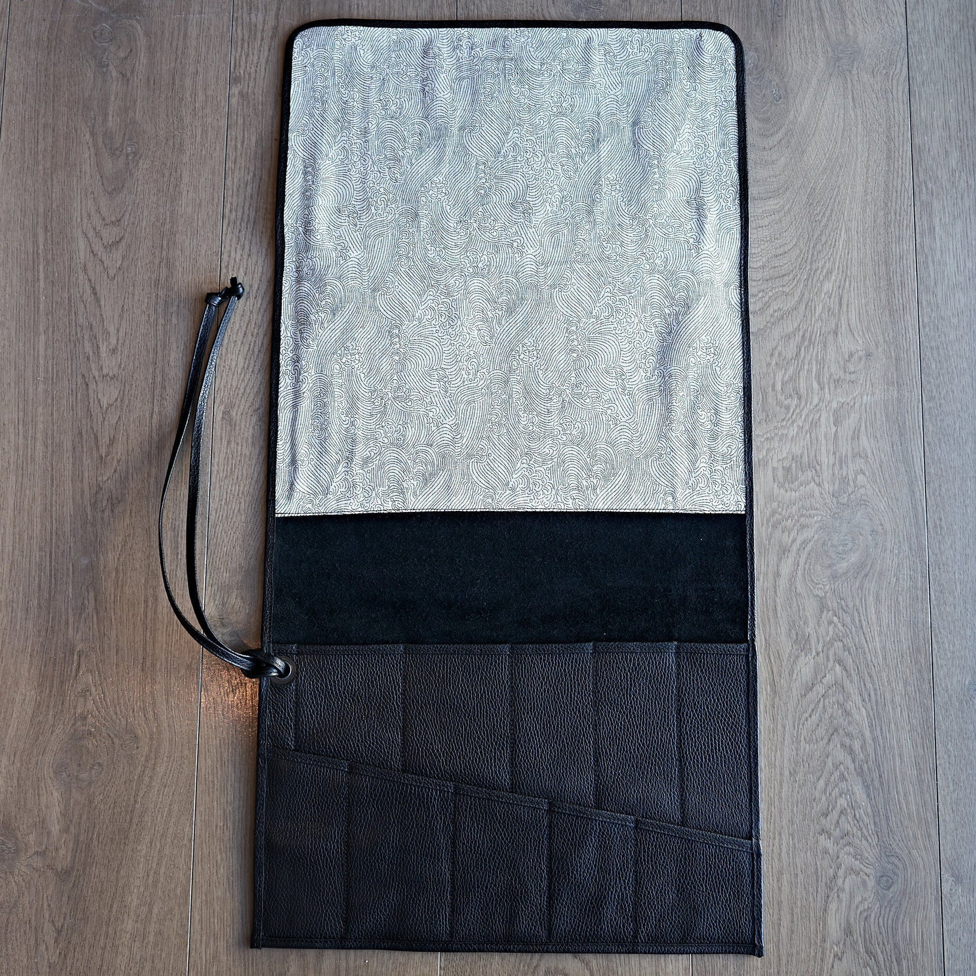 Hardt Asphyx Leather Black & White Waves Large Knife Bag-Hardt-Carbon Knife Co