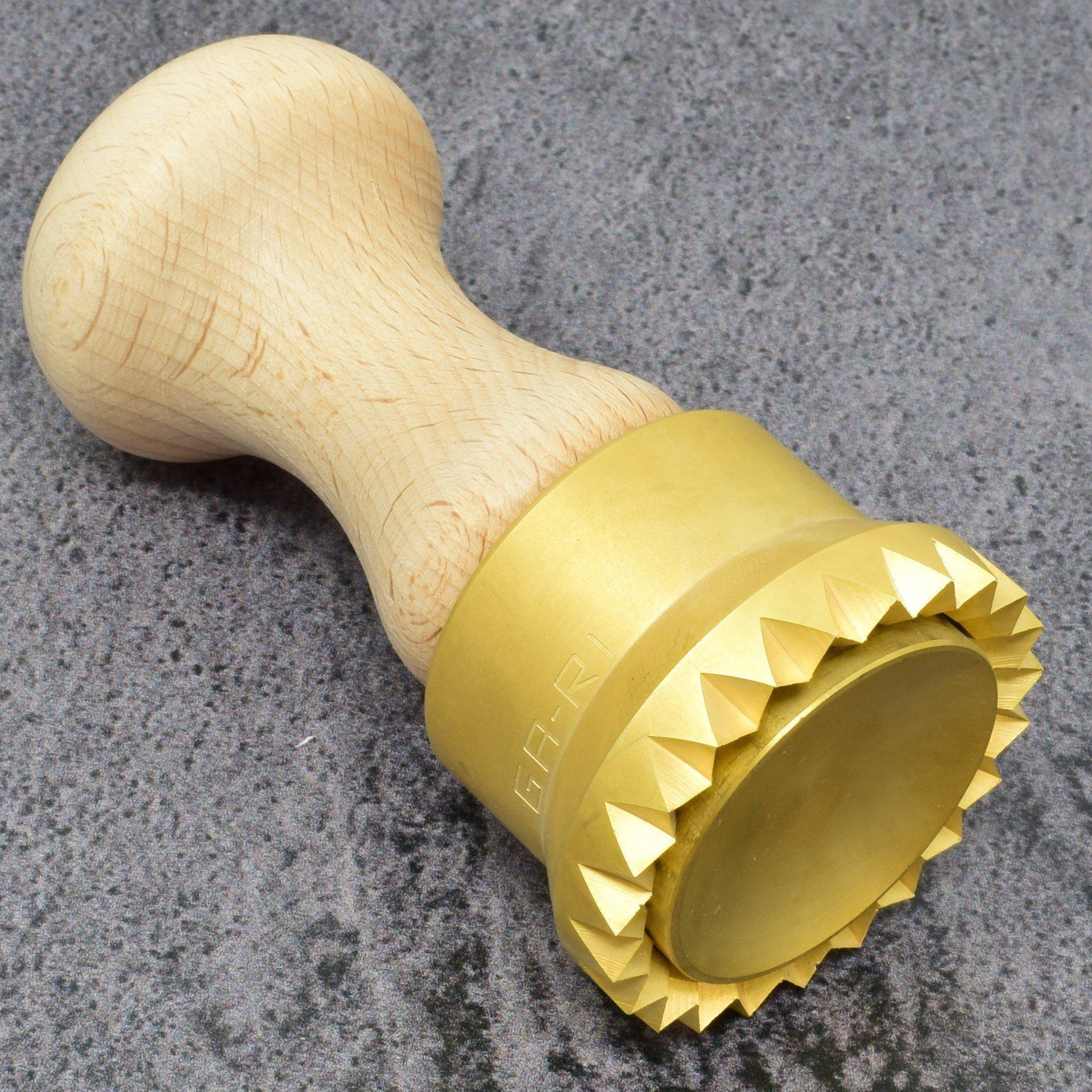La Gondola Fluted Round Stamp-Pasta-La Gondola-Carbon Knife Co