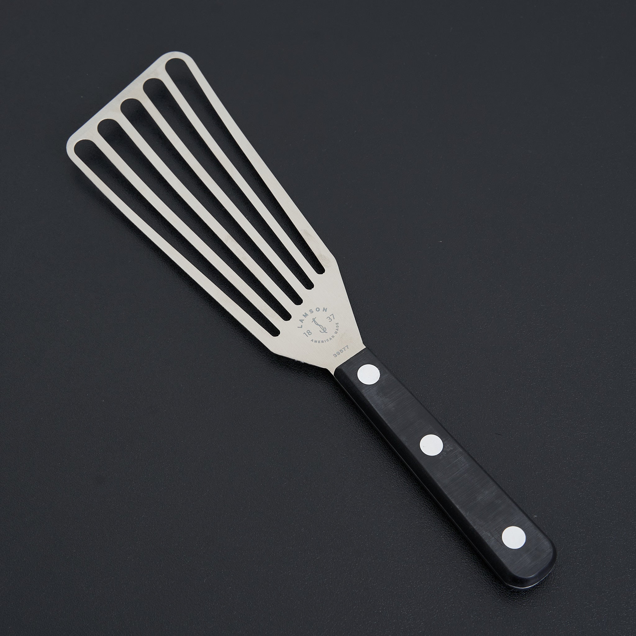 http://carbonknifeco.com/cdn/shop/files/Lamson-Fish-Spatula-POM-Accessories-LamsonSharp-chef-culinary-japanese-knife-knives.jpg?v=1703849413