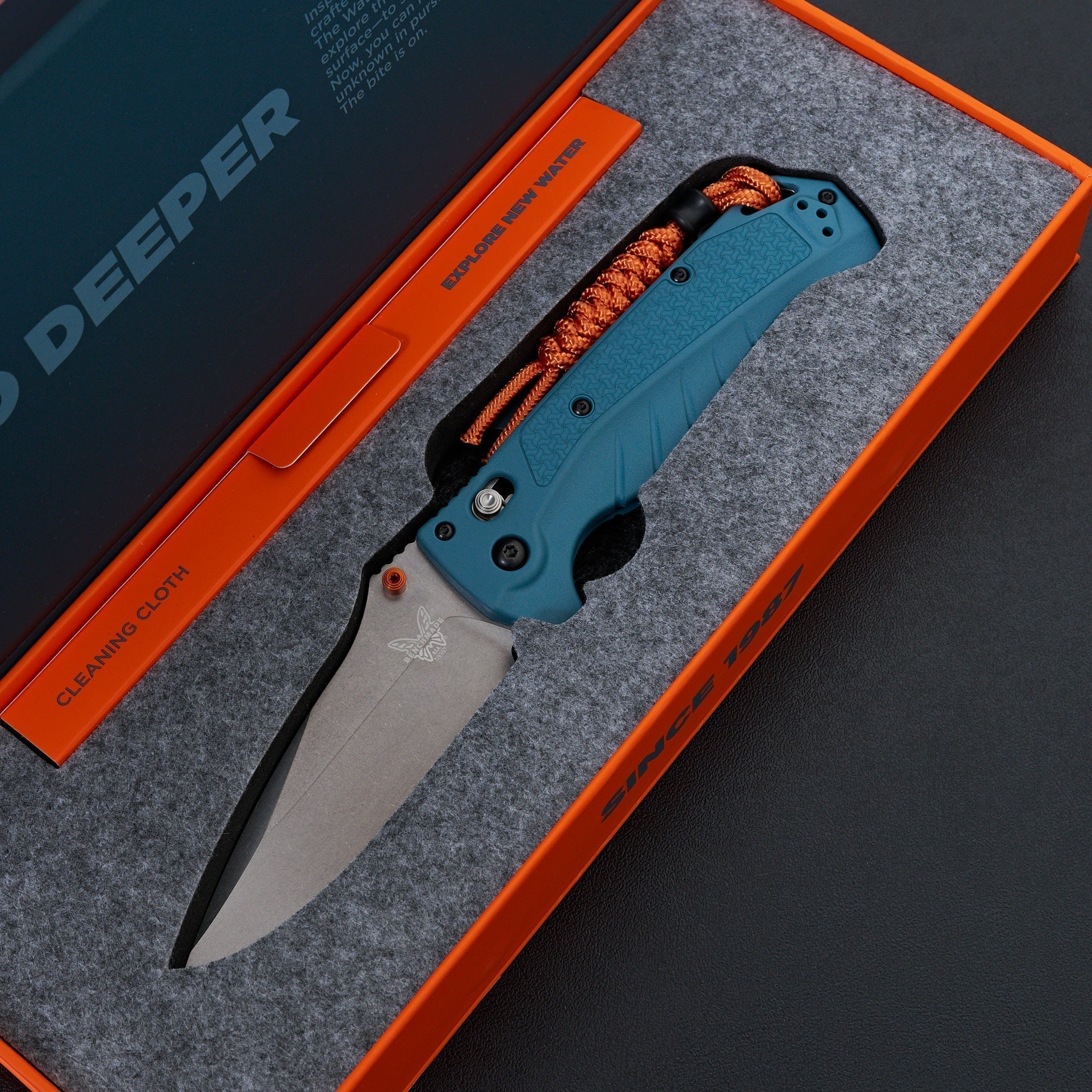 Benchmade Adira Depth Blue Grivory