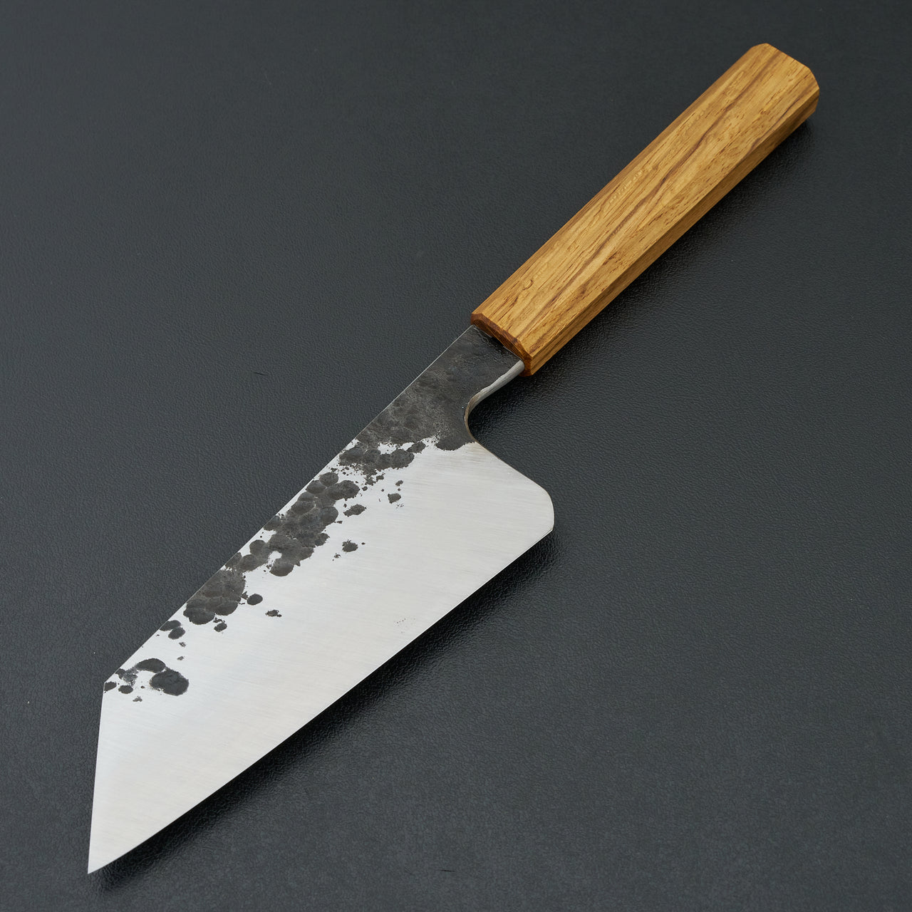 Definition Forge ProCut Oak Bunka 135mm