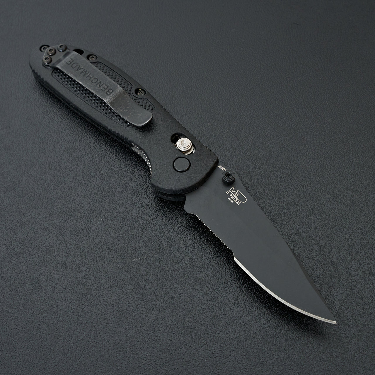 Benchmade Mini Griptilian Serrated Black Grivory