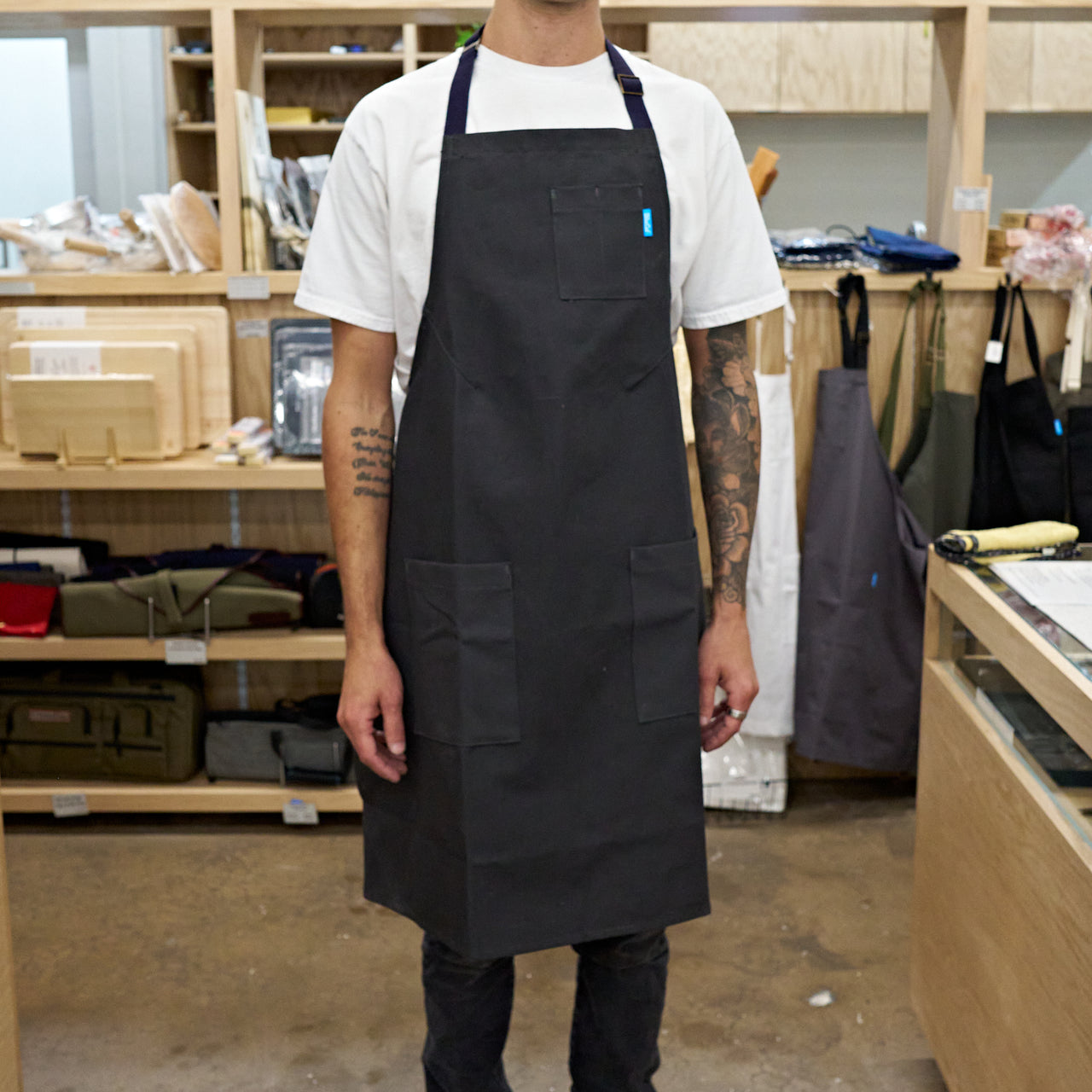 BlueCut Apron Bistro Lucca Apron - Charcoal