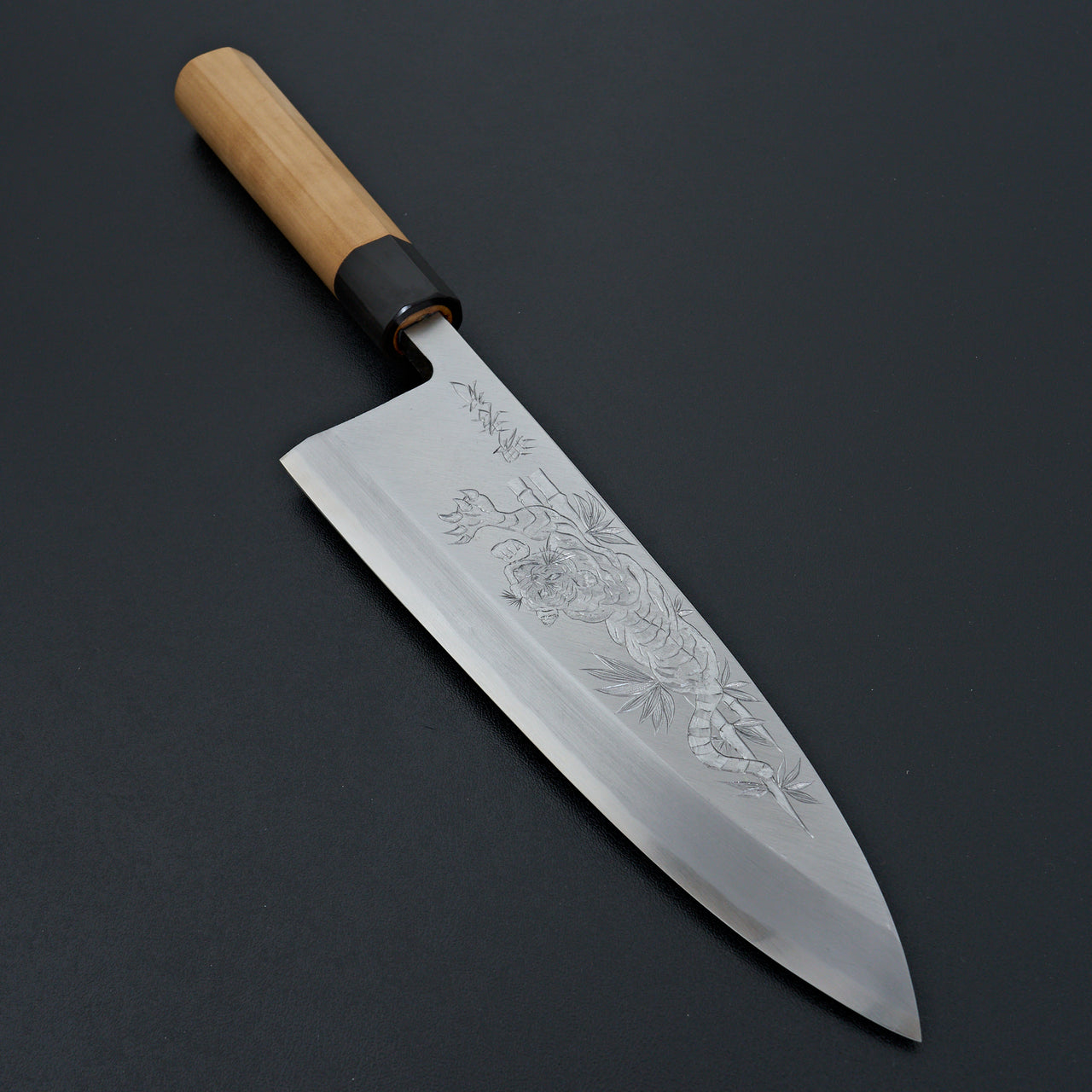 Sakai Takayuki Michiko Kubota Engraved "Tiger Eye" Kasumitogi Deba 225mm