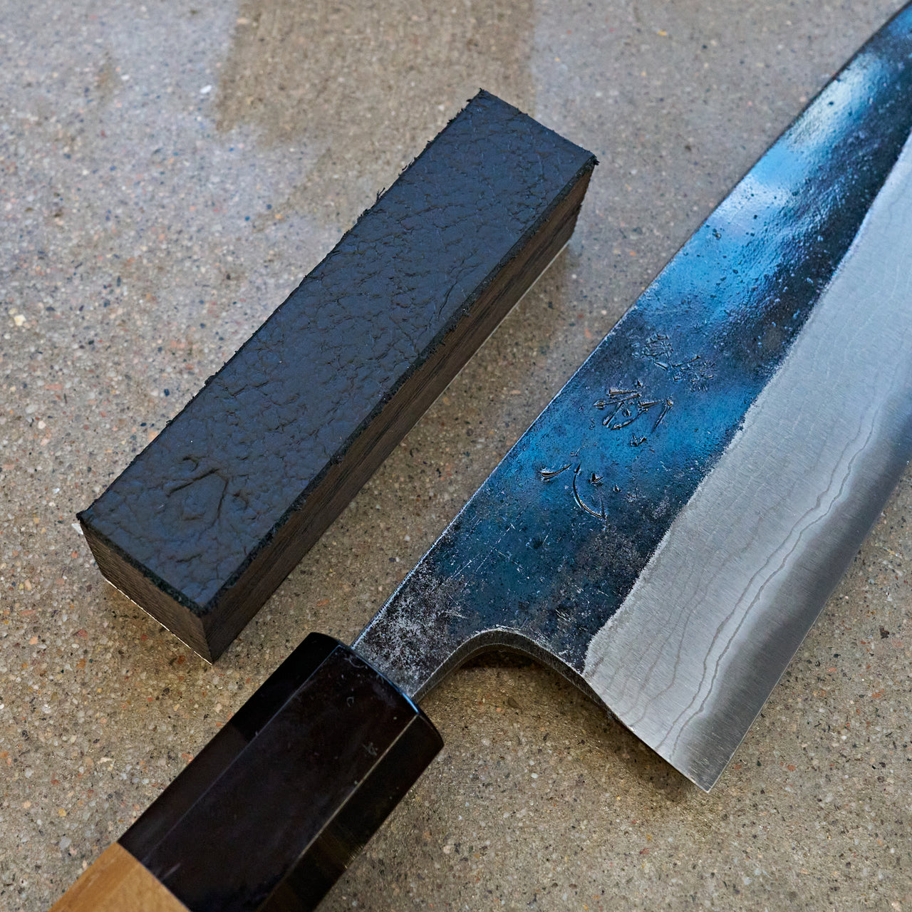 Piotr the Bear Black Leather and Oak Single Knife Magnet