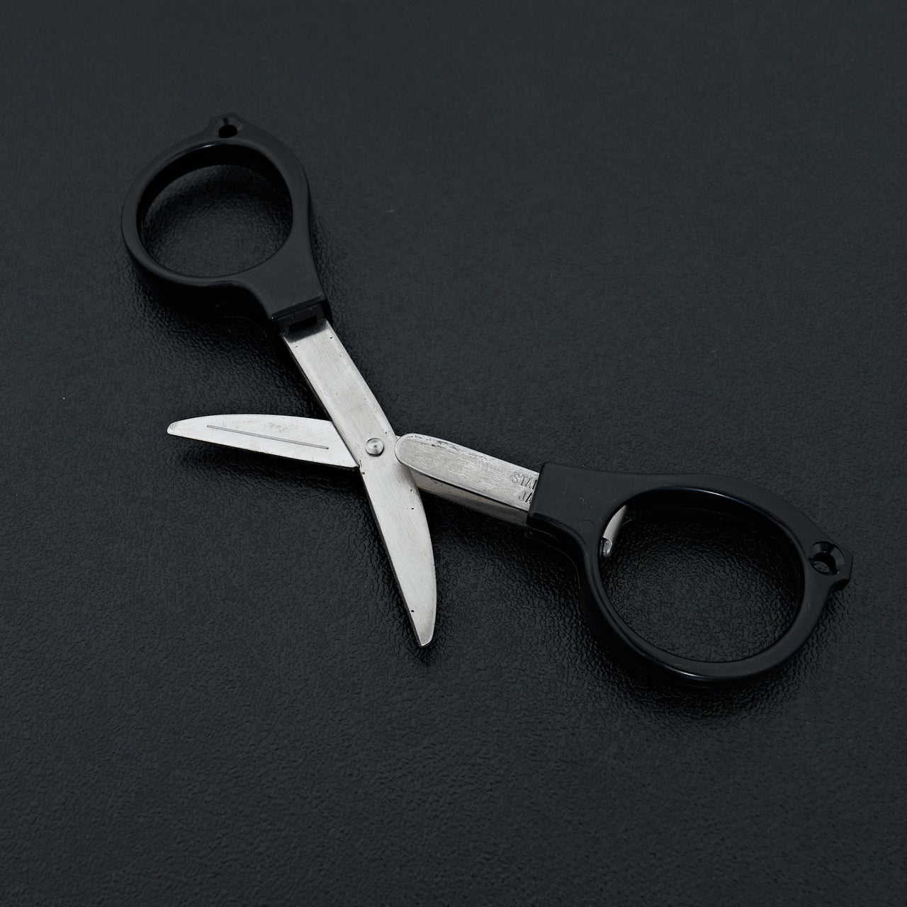 Yoshida Megane Folding Shears (Black)