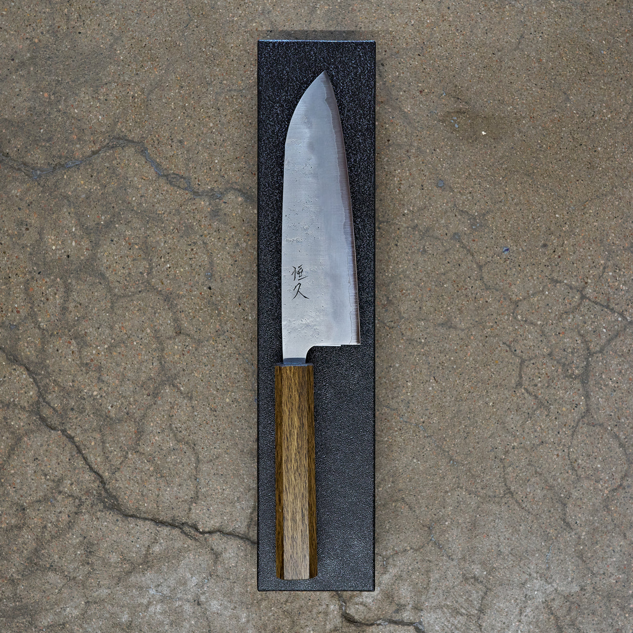 TESTER Tsunehisa Ginsan Nashiji Oak Santoku 165mm