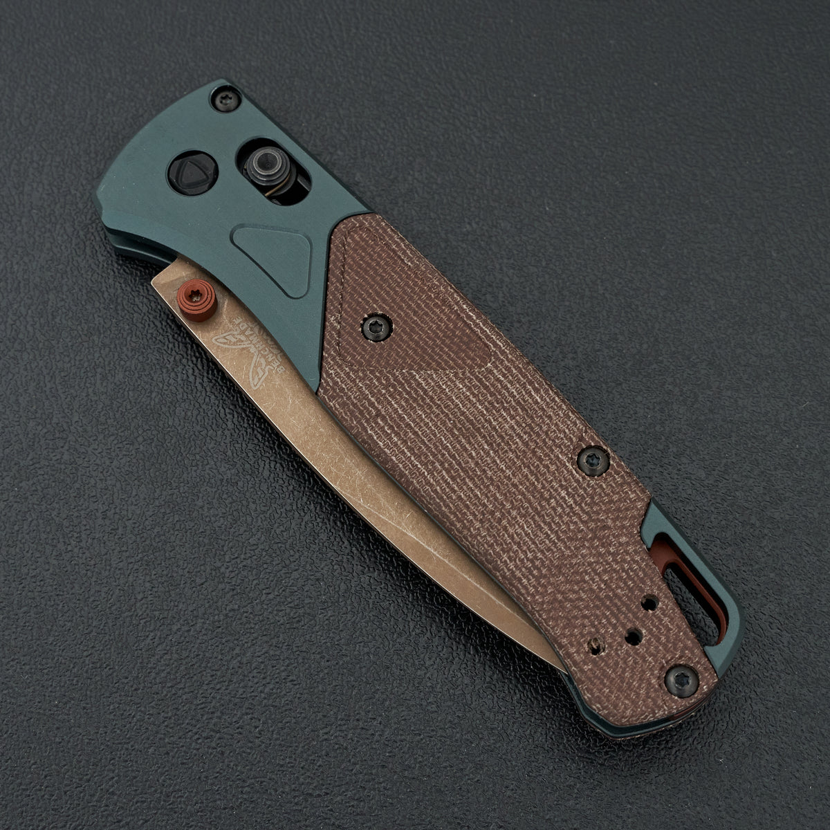 Benchmade Bugout Taiga Green Aluminum