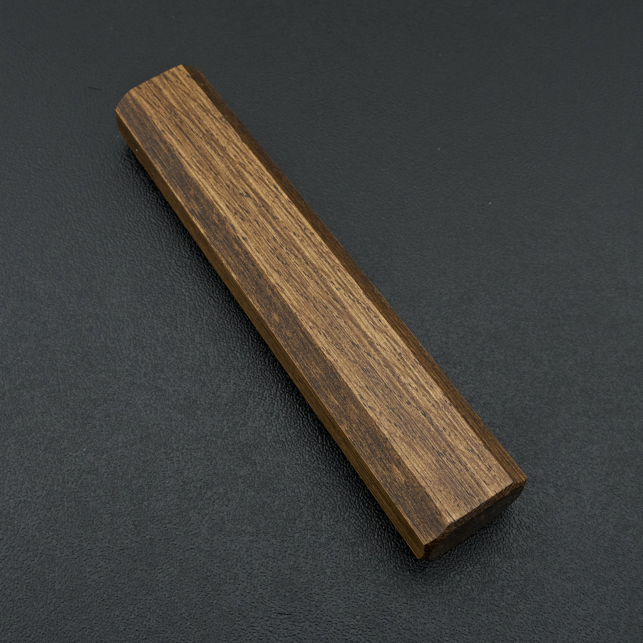 Hitohira KMT Lacquered Mono Oak Handle Dark (Santoku)