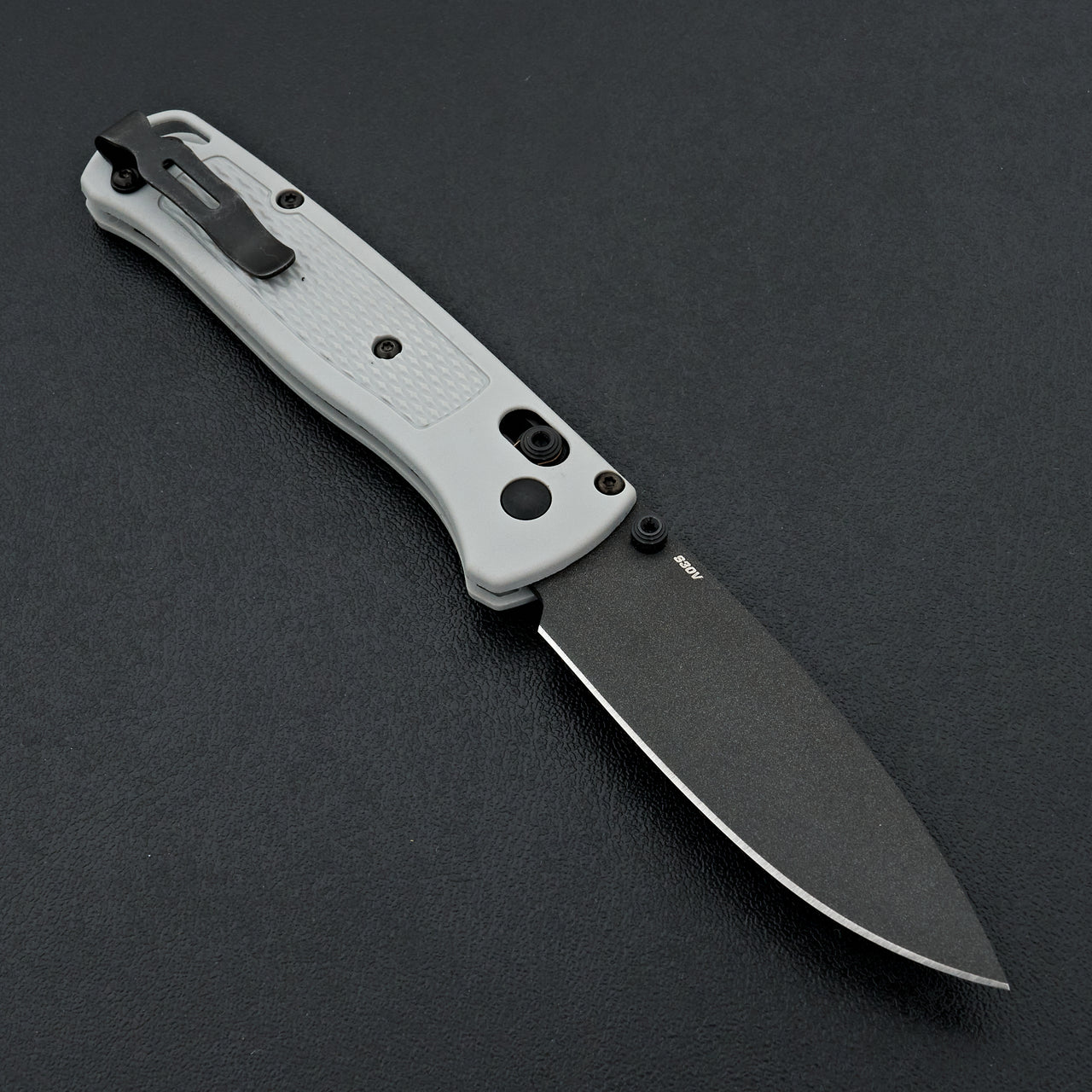 Benchmade Bugout Storm Gray Grivory