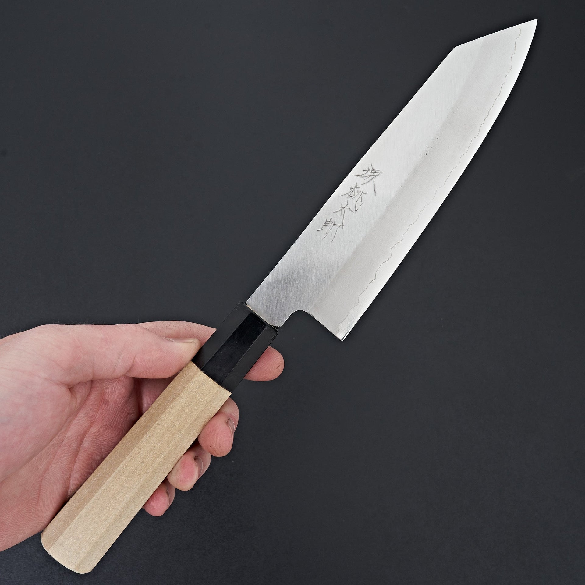 De Sakai Momotaro Ginsan Kiritsuke Santoku 180mm-Carbon Knife Co-Carbon Knife Co