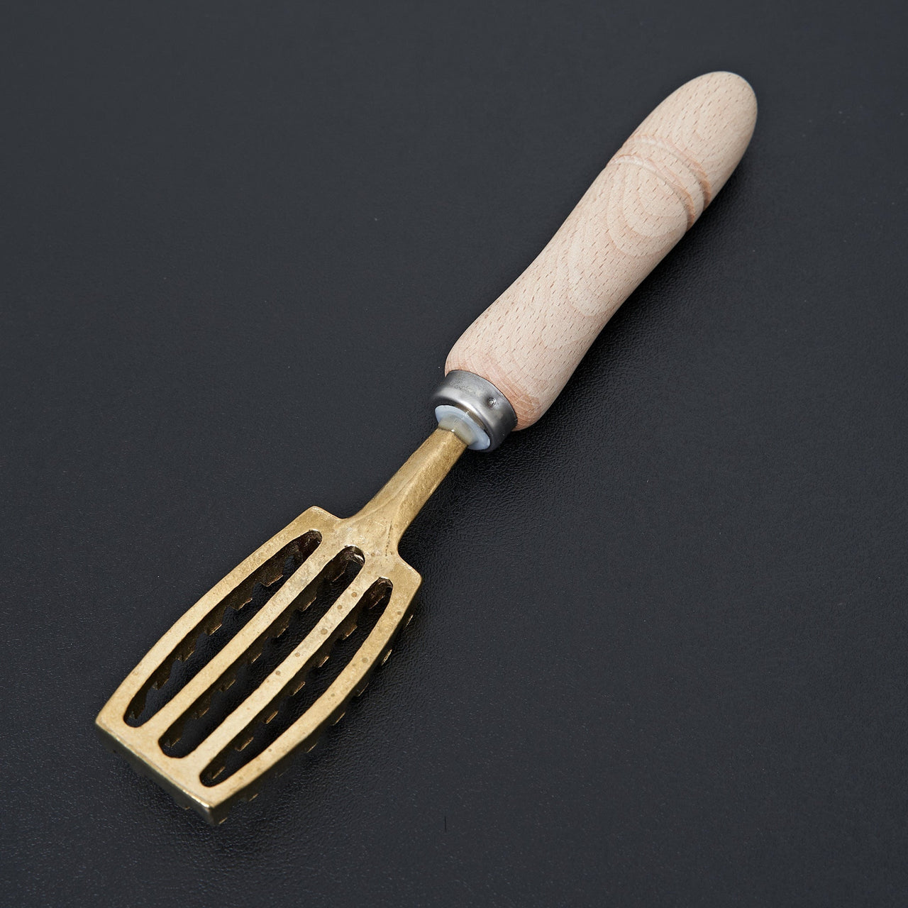 Fish Scaler Brass Large-Accessories-Hitohira-Carbon Knife Co